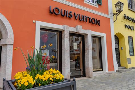 louis vuitton kitzbühel fotos|Louis Vuitton Kitzbuhel.